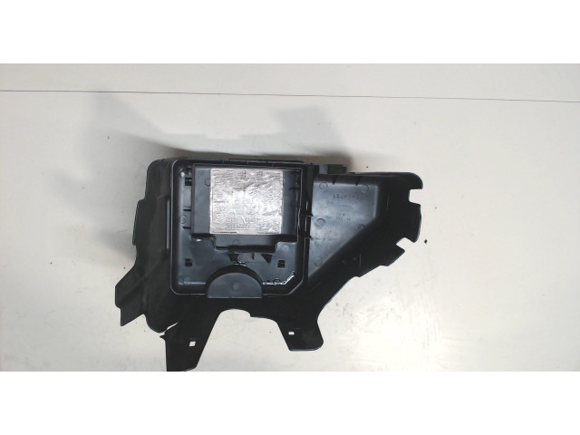 Кожух аккумулятора Cadillac Escalade 2 2000-2006