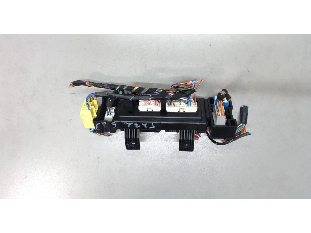 Блок предохранителей Chevrolet Tacuma (Rezzo) U100AK3659 2