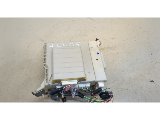 Блок предохранителей  Lexus IS 2005-2013         