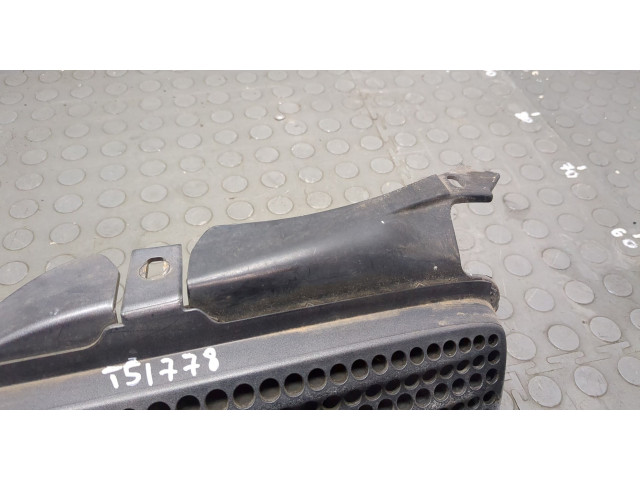 Решетка радиатора  Mercedes SLK R170 1996-2004          