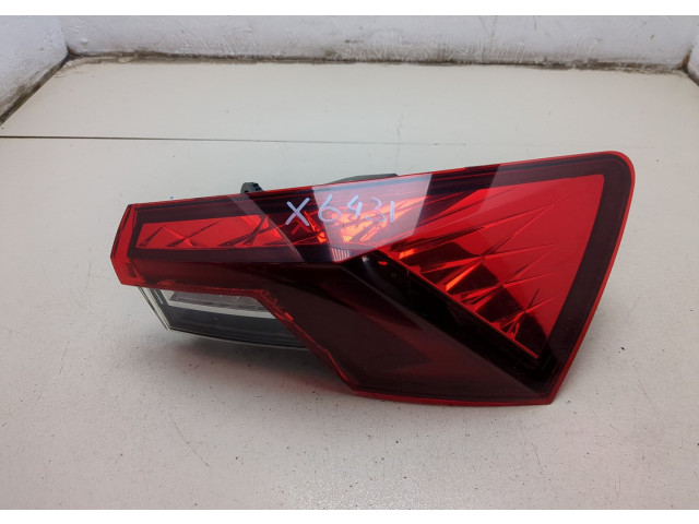 Задний фонарь