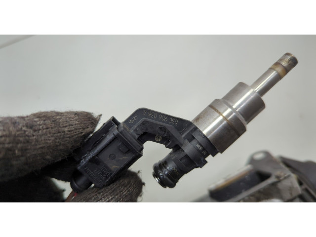 Форсунка топливная Volkswagen Golf 5 2003-2009