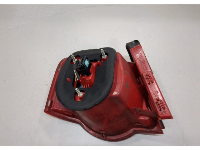 Задний фонарь          