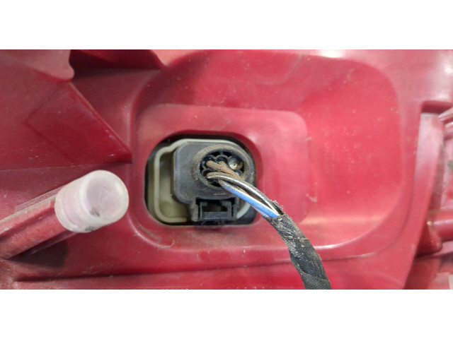 Задний фонарь          