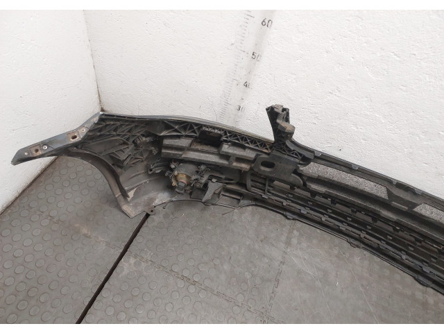 Бампер  Mercedes C W204 2006-2015 передний   A20488006409999