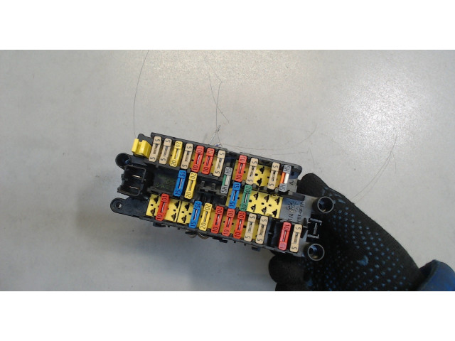 Блок предохранителей Citroen Berlingo 1997-2002 655638 1.9