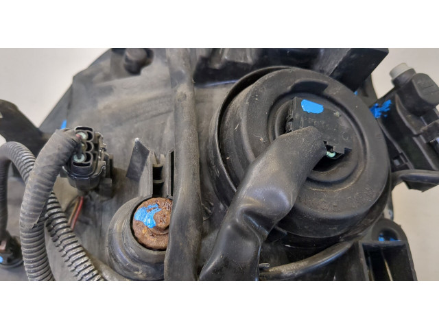 Фара передняя Nissan X-Trail (T31) 2007-2015 правая