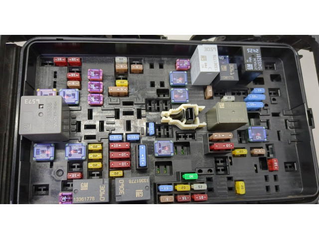 Блок предохранителей  Buick Envision 2020-2025      84137411   