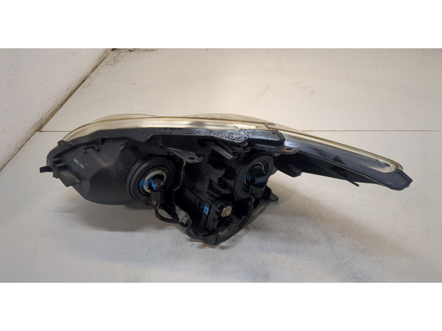 Фара передняя  Toyota Prius 2009-2015 левая 