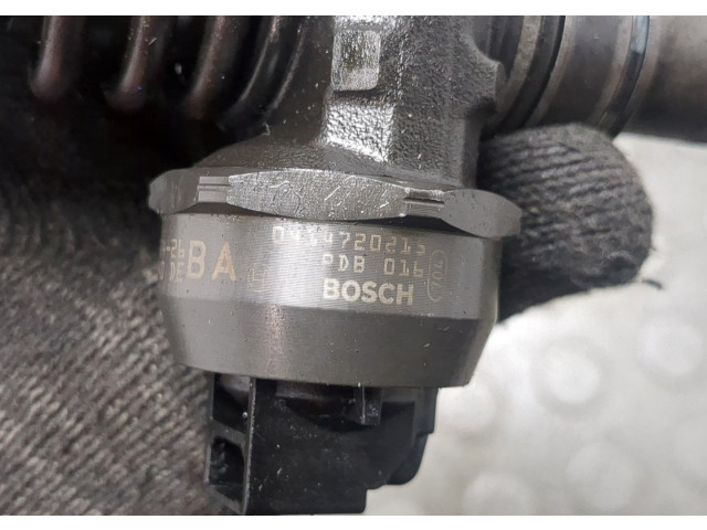 Форсунка топливная Skoda Octavia (A5) 2004-2013 038130073AG