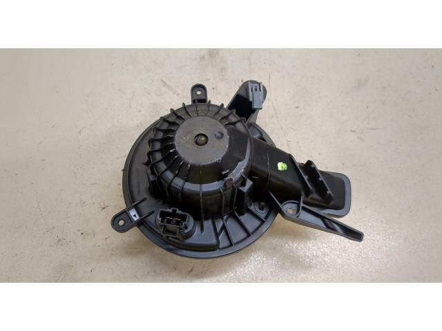 Моторчик печки  Chevrolet Tahoe 2006-2014        