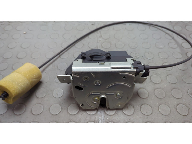 Замок багажника  Mercedes R W251 2005-2017       