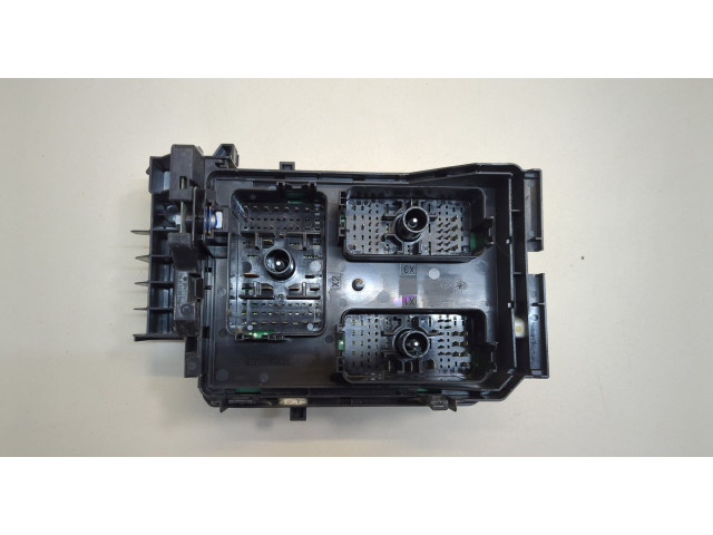 Блок предохранителей  Chevrolet Volt 2015-2019      84016065   