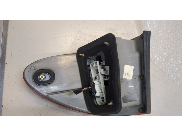 Задний фонарь          