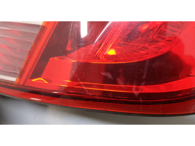 Задний фонарь          