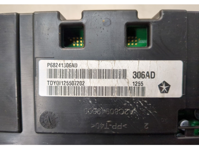 Панель приборов  Jeep Cherokee 2013-2023       68241304ad     