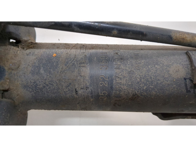 Стойка амортизатора Mercedes C W204 2006-2015