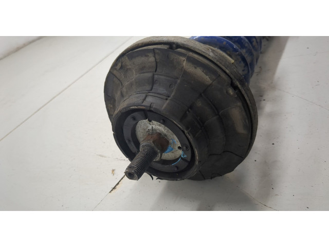 Стойка амортизатора  Volkswagen Transporter 5 2003-2015 7H0413031N, 7E0411105A     