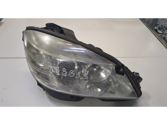 Фара передняя  Mercedes C W204 2007-2013 правая 