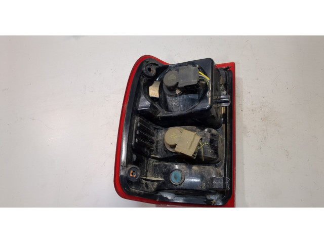 Задний фонарь