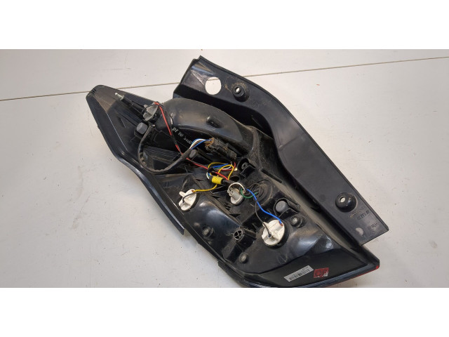 Задний фонарь