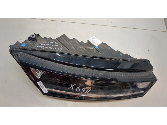 Фара передняя  Skoda Octavia (A8) 2019-2025 правая 