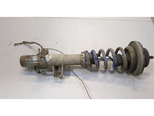 Стойка амортизатора  Volkswagen Transporter 5 2003-2015 7H0413031N, 7E0411105A     