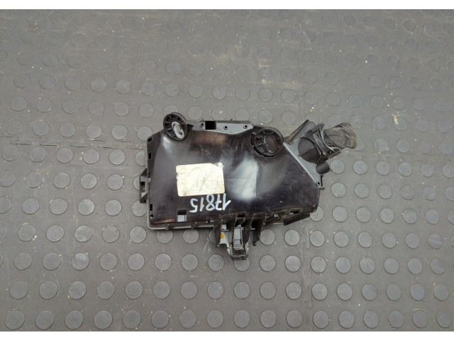 Блок предохранителей  Volkswagen Jetta 7 2018-2024      5Q0907361F   