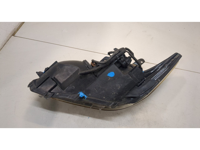 Фара передняя  Toyota Prius 2009-2015 левая 