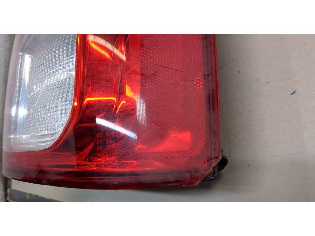 Задний фонарь     05182544AD     