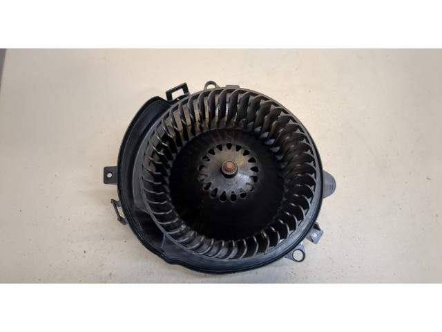 Моторчик печки  Skoda Octavia (A7) 2017-2021        