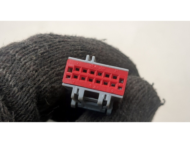 Зеркало боковое Ford Galaxy 2006-2010 правое 1768906, 6M2117682KJ