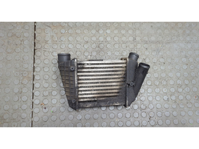 Интеркулер  Audi A4 (B7) 2004-2009       