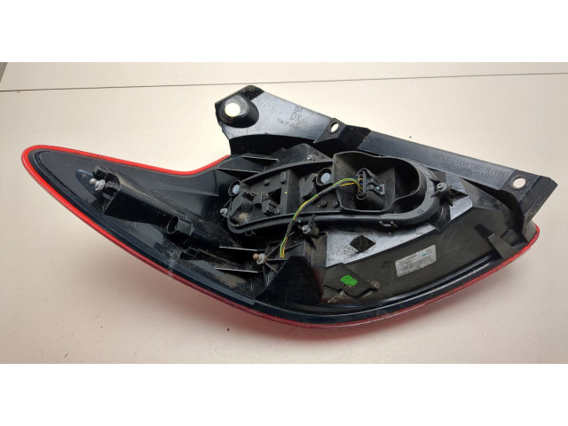 Задний фонарь          