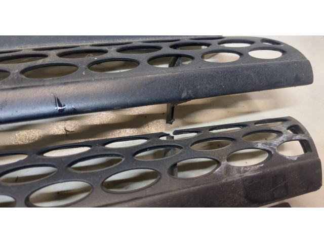 Решетка радиатора  Mercedes Vito W639 2004-2013          