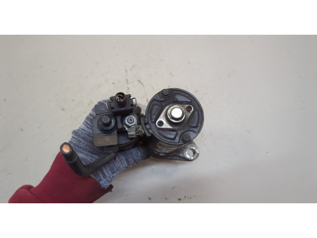 Стартер  Volkswagen Polo 2001-2005 1.2     