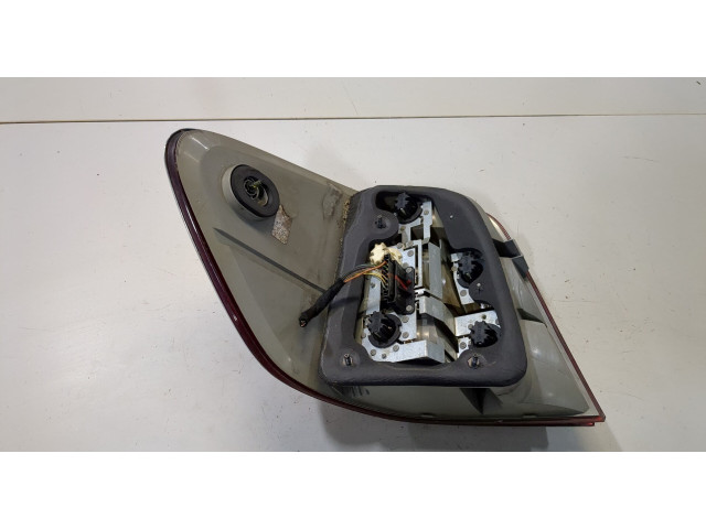 Задний фонарь          