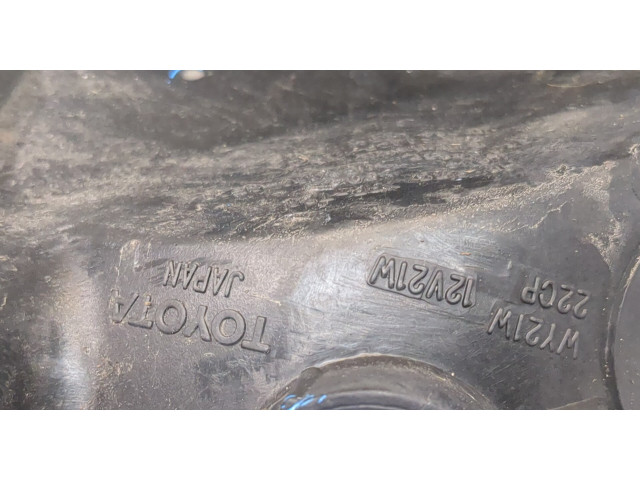 Фара передняя  Toyota Prius 2003-2009 правая 