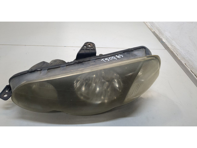 Фара передняя Honda HRV 1998-2006 левая