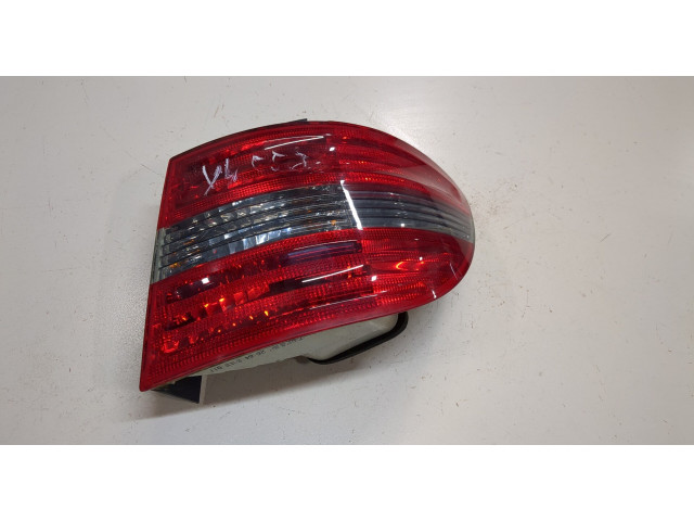 Задний фонарь        Mercedes B W245 2005-2012 