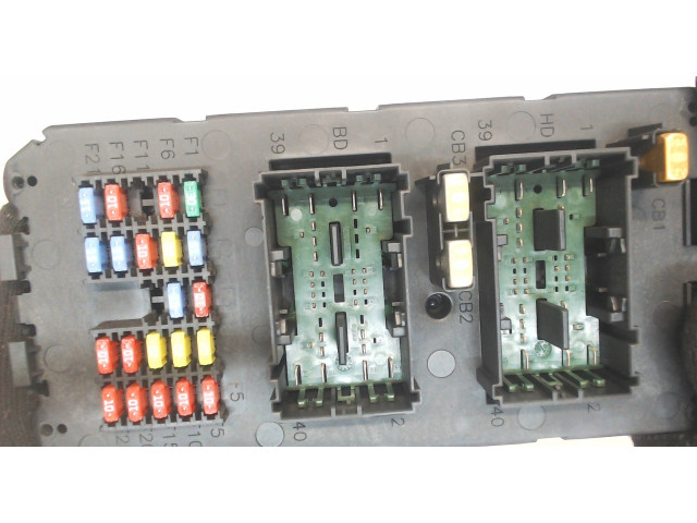 Блок предохранителей  Jeep Commander 2006-2010      56050593ab    4.7