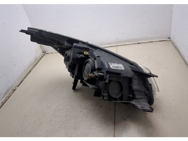 Фара передняя  Ford Kuga 2012-2016 левая 