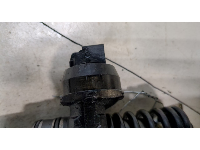 Форсунка топливная Volkswagen Transporter 5 2003-2009 070130073R