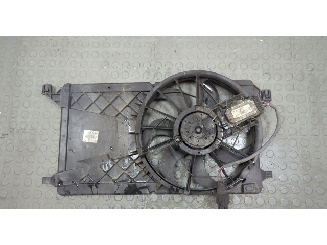 Вентилятор радиатора  Volvo V50 2004-2012           