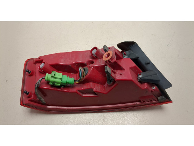 Задний фонарь     8T8945096F     