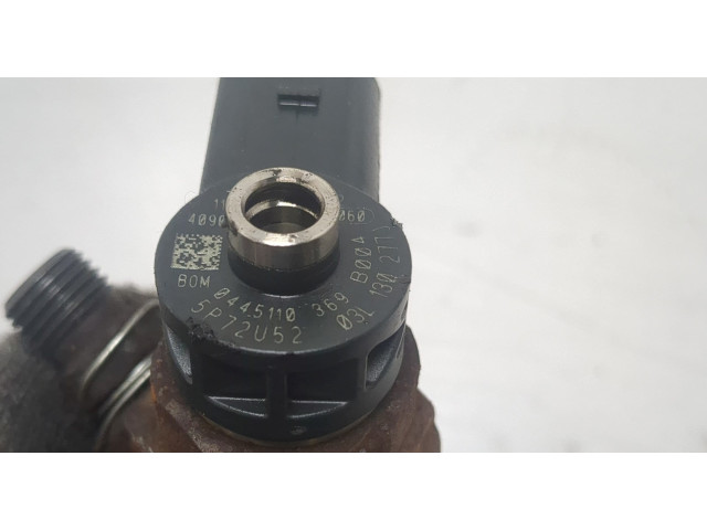 Форсунка топливная  Volkswagen Caddy 2004-2015    0445110369     