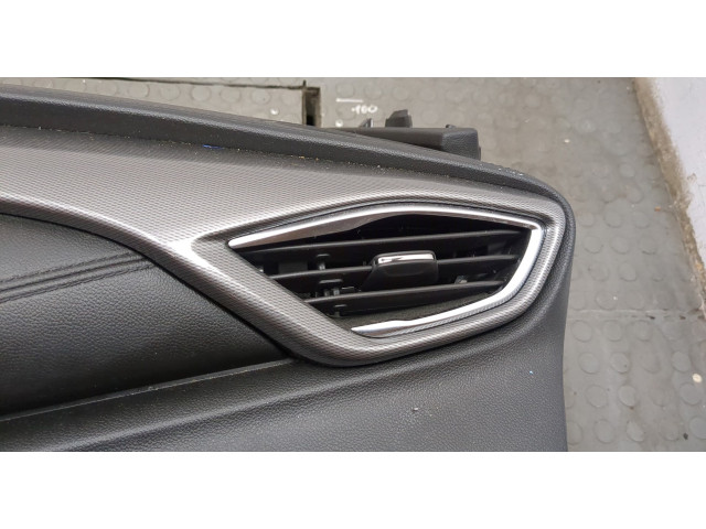 Дисплей бортового компьютера Buick Encore GX 2019-2024