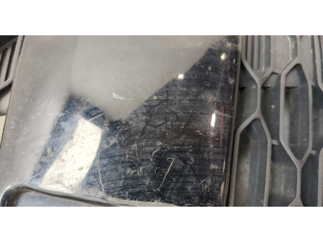 Решетка радиатора Citroen C3 2009-2013