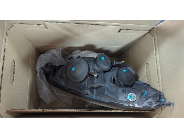 Фара передняя  Citroen C4 Picasso 2006-2013 левая 