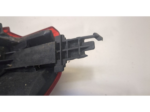 Задний фонарь Nissan Note E11 2006-2013